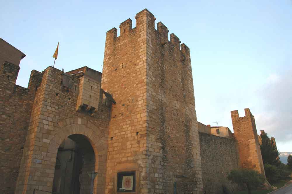 Tarragona - Montblanc 05 - muralla.jpg